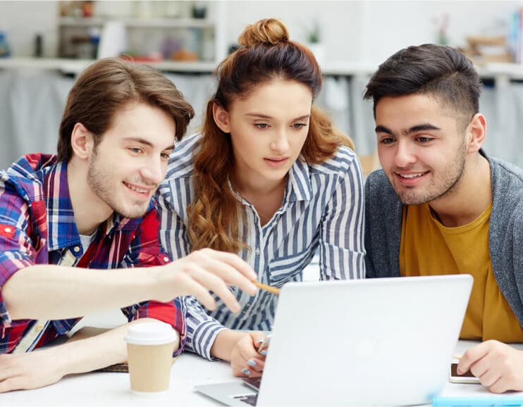 Formación práctica: aprende haciendo y construye tu portafolio real