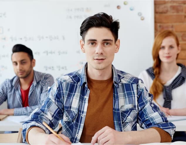 Evolución profesional en la era digital: ranking, nivelación y mérito